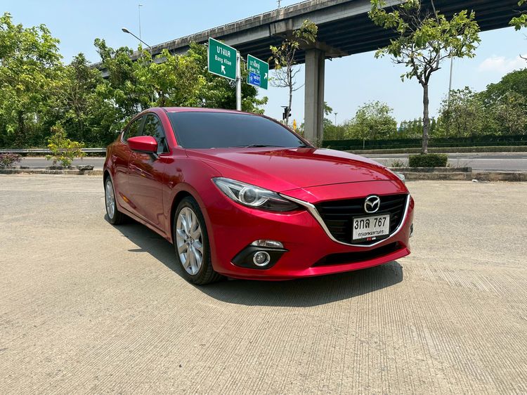 รถ Mazda Mazda3 2.0 S สี แดง
