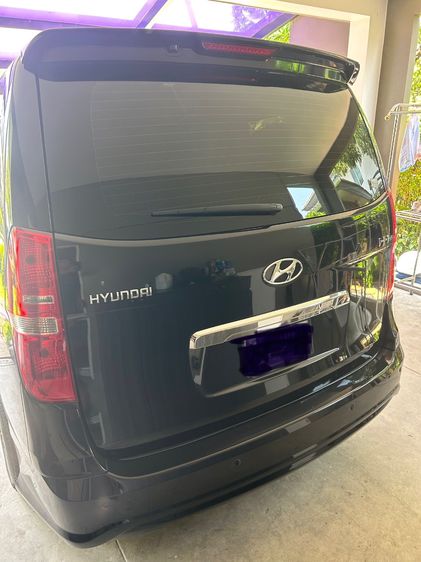 Hyundai H-1  2017 2.5 Elite Van ดีเซล ไม่ติดแก๊ส เกียร์อัตโนมัติ ดำ รูปที่ 3