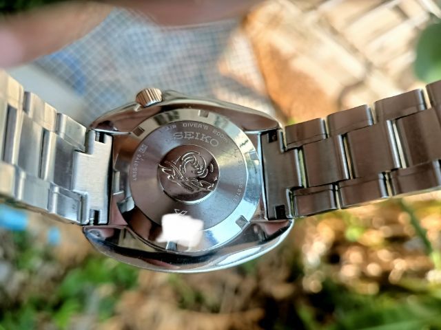 ขายนาฬิกามือสอง SEIKO Prospex Divers 200m.Men's Automatic ตะพาบดำ เครื่อง 4r35 เดินปรกติ ขนาดหน้า 43-47มม.รวมยม.สายยาวสภาพสวย ใส่ลุย กันน้ำ  รูปที่ 8