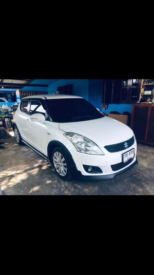 รถ Suzuki Swift 1.2 GLX สี ขาว