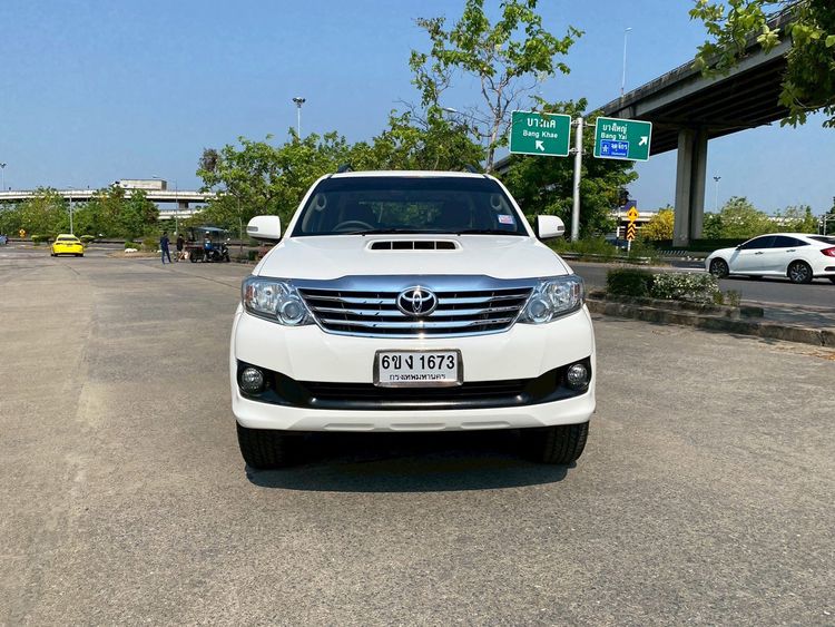 Toyota Fortuner 2013 2.5 G Utility-car ดีเซล ไม่ติดแก๊ส เกียร์ธรรมดา ขาว รูปที่ 3