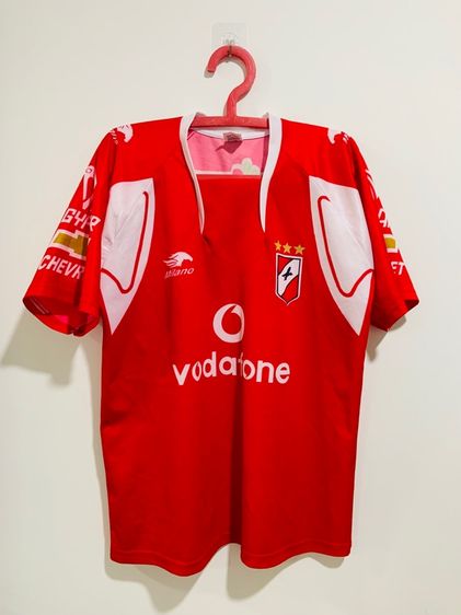 แดง อื่นๆ แขนสั้น อื่นๆ อื่นๆ เสื้อกีฬา แท้ 💯 size M ขนาด อก 21.5 ยาว 27.5 นิ้ว สภาพใหม่เอี่ยม ดีเทลสวย เนื้อผ้าดีมากนิ่มใส่สบาย หายากน่าสะสมครับ