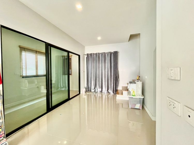 มีบางส่วน ขายทาวน์โฮม 3 ชั้น หลังมุม หมู่บ้านพาทิโอ วิภาวดี-สรงประภา ทำเลดี ใกล้ Central แจ้งวัฒนะ รูปที่ 3