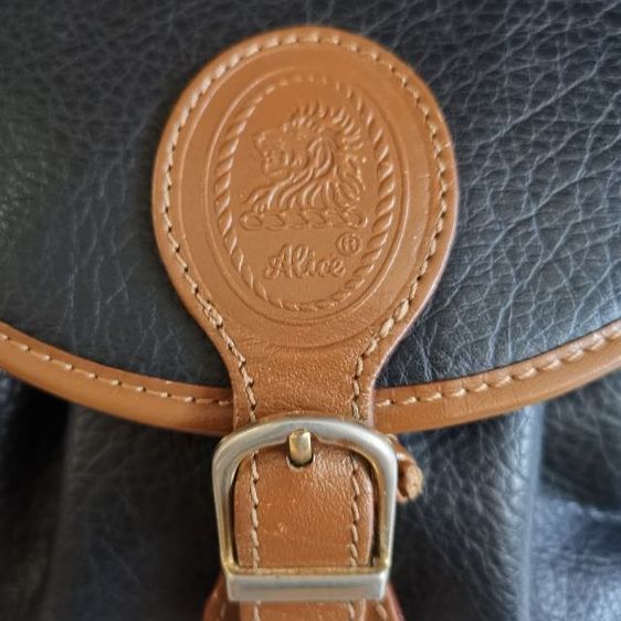 กระเป๋าสะพายหนังแบรนด์​ Alice​ มือ​ 2 รูปที่ 4