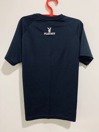 เสื้อกีฬา PLAYBOY แท้ 💯 size XL วัดจริงขนาด อก 21.5 ยาว 27.5 นิ้ว สภาพใหม่มาก สีกรมเข้ม ดีเทลสวย เนื้อผ้าดีมากนิ่มใส่สบาย หายากน่าสะสมครับ รูปที่ 5