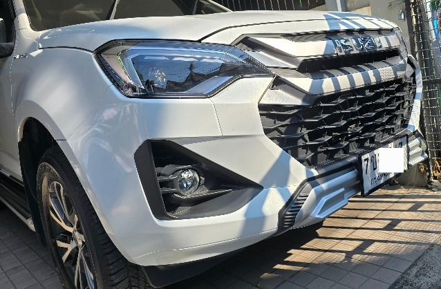 ครอบกันชนหน้า DMAX 2024-2025 ทรงห้าง VCROSS รูปที่ 2