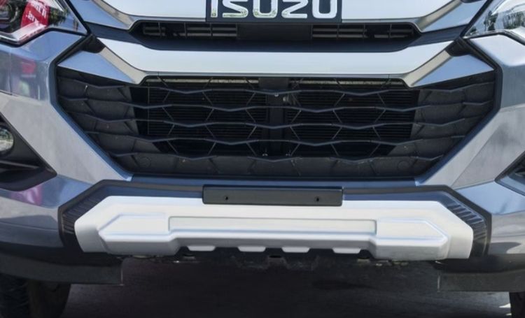 ครอบกันชนหน้า DMAX 2024-2025 ทรงห้าง VCROSS รูปที่ 3