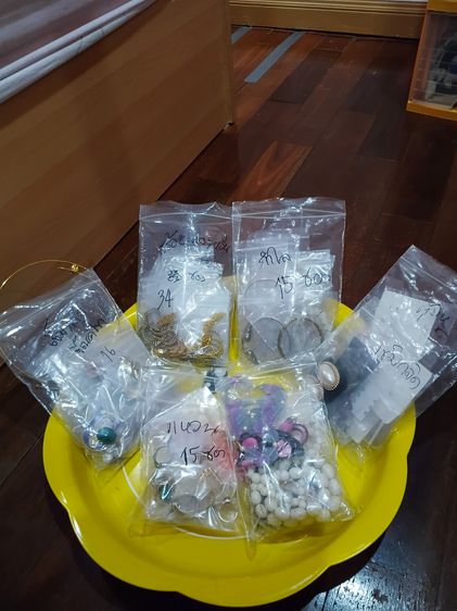 ขายเครื่องประดับญี่ปุ่นมือสอง มี6ถุง 2700บาท รูปที่ 4
