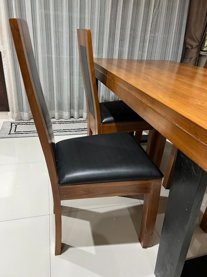 โต๊ะทานข้าวไม้สักขนาด 6 ที่นั่ง (180x90x80 cm) + เก้าอี้ไม้ 4 ตัว งานไม้ทั้งชุด แข็งแรง ทนทาน พร้อมใช้งาน รูปที่ 6