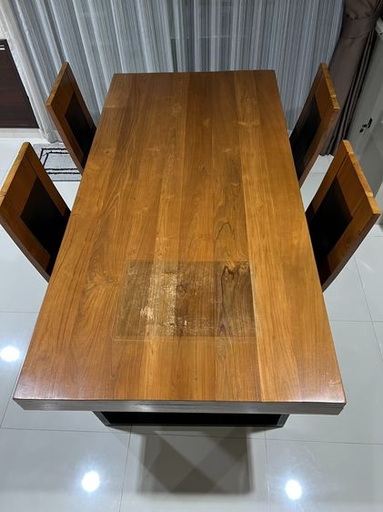 โต๊ะทานข้าวไม้สักขนาด 6 ที่นั่ง (180x90x80 cm) + เก้าอี้ไม้ 4 ตัว งานไม้ทั้งชุด แข็งแรง ทนทาน พร้อมใช้งาน รูปที่ 2