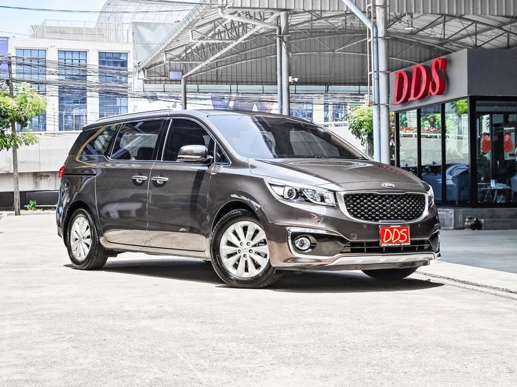 Kia Grand Carnival 2016 2.2 EX Van ดีเซล เกียร์อัตโนมัติ น้ำตาล รูปที่ 4