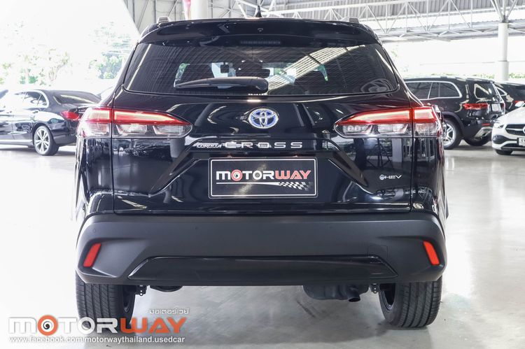 Toyota Corolla Cross 2024 1.8 HEV Premium Luxury Utility-car ไฮบริด เกียร์อัตโนมัติ ดำ รูปที่ 4