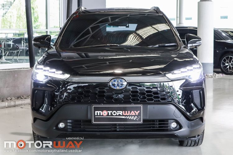 Toyota Corolla Cross 2024 1.8 HEV Premium Luxury Utility-car ไฮบริด เกียร์อัตโนมัติ ดำ รูปที่ 3