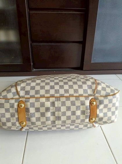 กระเป๋าLouis Vuitton GallieraSizeGMDamierAzurสีขาวฟ้าสว่างสภาพ90 ไม่มีการ์ดใบเสร็จ สวย ขายตามสภาพสะอาดมาก ราคา19000 บาท คุณอารดา 0814289009 รูปที่ 4