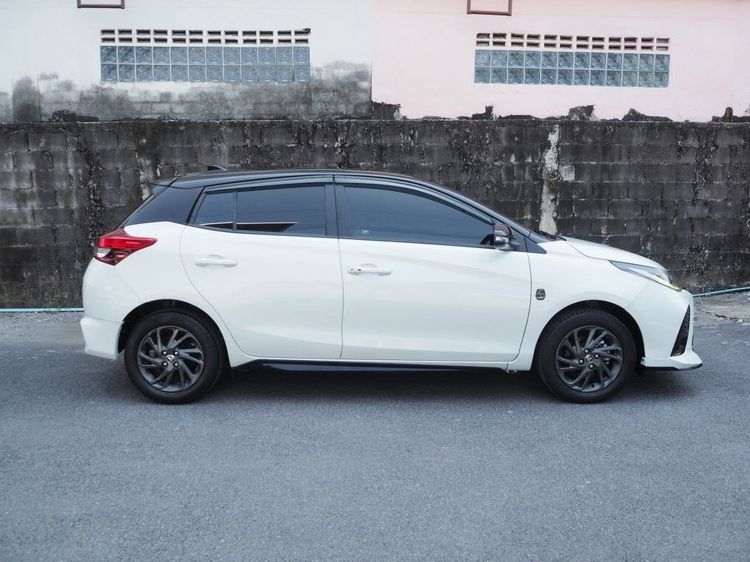 Toyota Yaris 2023 1.2 Sport Premium Sedan เบนซิน ไม่ติดแก๊ส เกียร์อัตโนมัติ ขาว รูปที่ 4