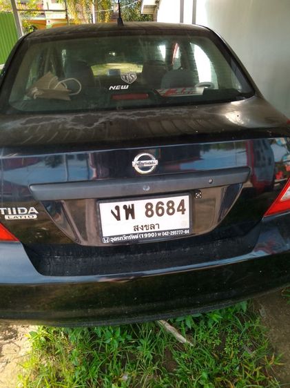 รถ Nissan Tiida 1.6 B Latio สี ดำ
