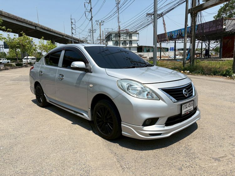 รถ Nissan Almera 1.2 E สี เทา