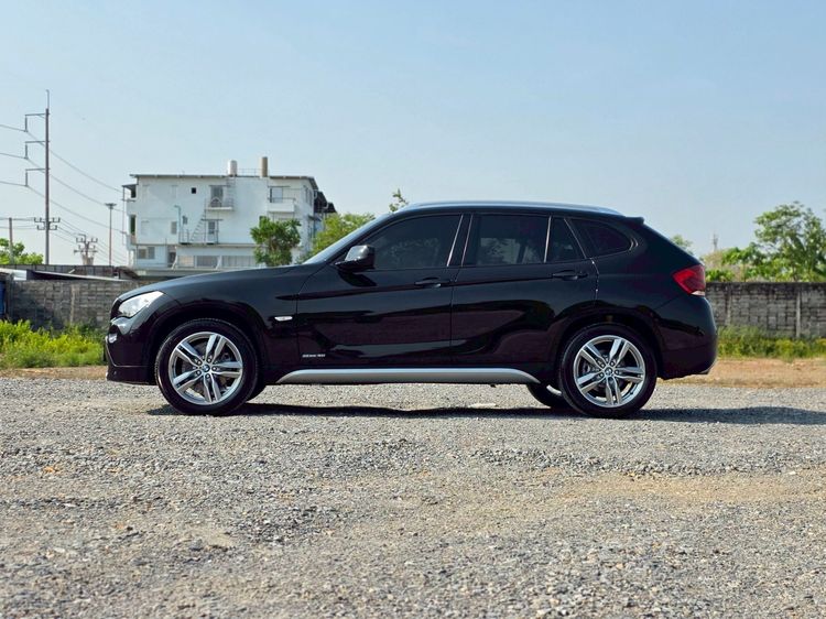 BMW X1 2013 2.0 sDrive18i Highline Utility-car เบนซิน ไม่ติดแก๊ส เกียร์อัตโนมัติ ดำ รูปที่ 3