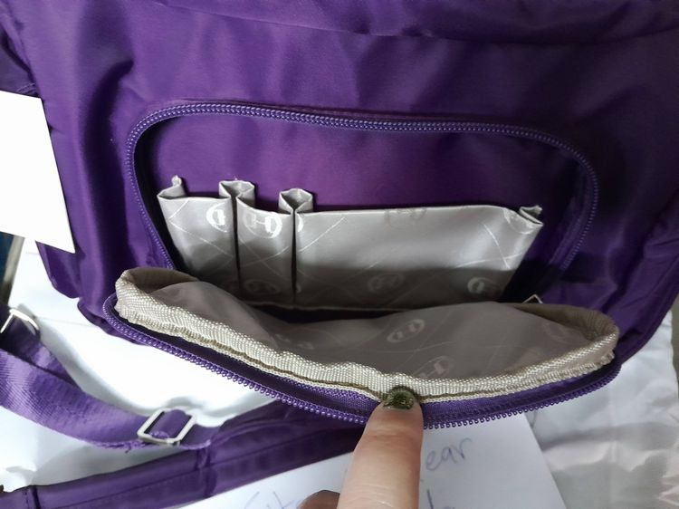 กระเป๋า Hadara Classic 2 สี mangosteen มือ 1 ของใหม่ มีป้าย ถุง ครบ รูปที่ 2