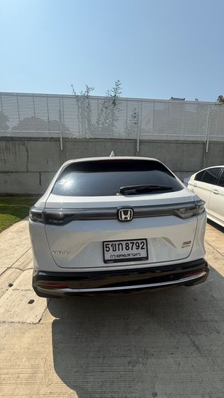 Honda HR-V 2023 1.5 e:HEV RS เบนซิน เกียร์อัตโนมัติ ขาว รูปที่ 4
