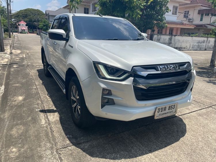 รถ Isuzu D-MAX 3.0 Hi-Lander M สี ขาว