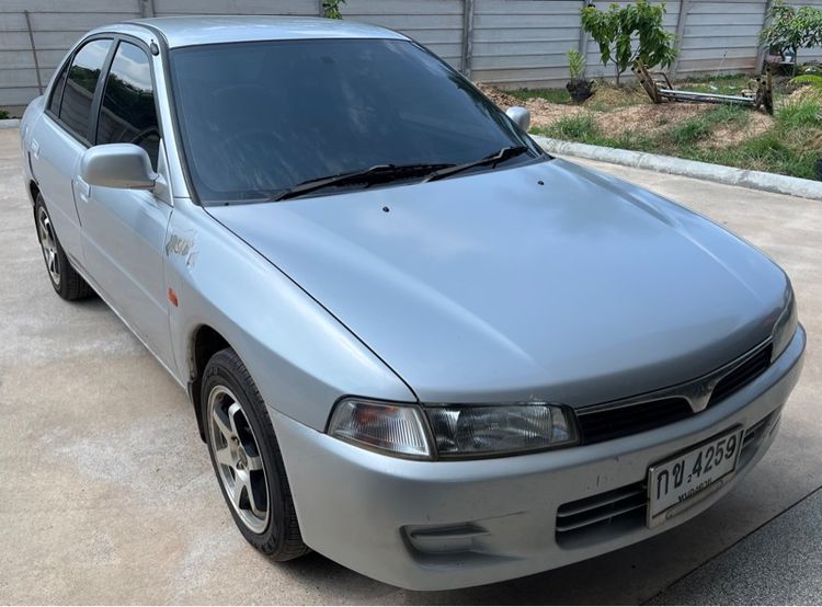 รถ Mitsubishi Lancer 1.5 GLXi LTD สี บรอนซ์เงิน