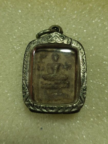 หลวงพ่อปานขี่เม่น