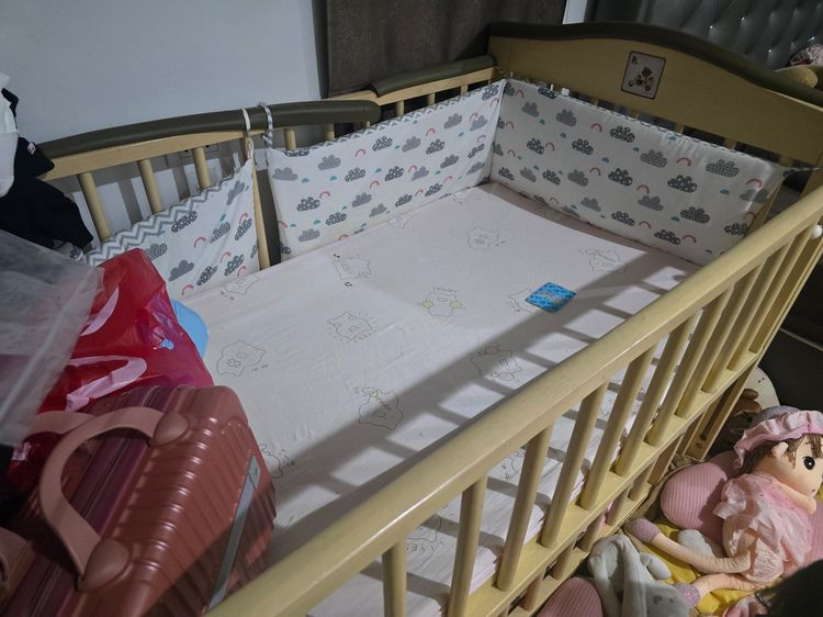 เตียงไม้เด็กมือสองสภาพดี รูปที่ 2