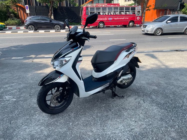 Honda moove รถบ้านสตาร์ทมือปี58 รูปที่ 3