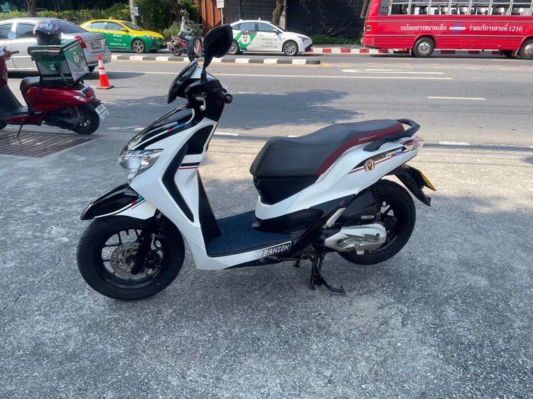 Honda moove รถบ้านสตาร์ทมือปี58 รูปที่ 4