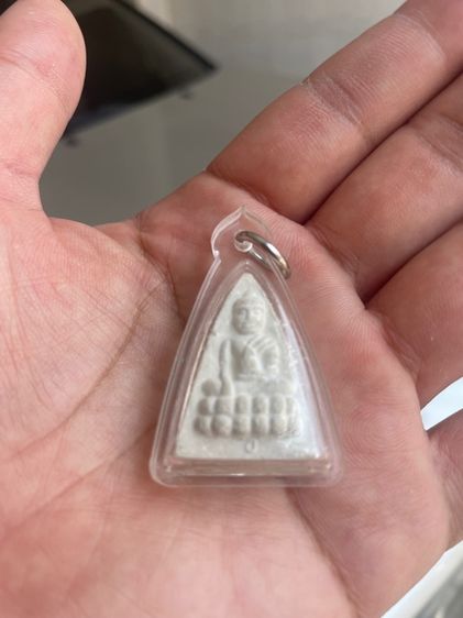 พระเนื้อผงคุนแม่บุญเรือน