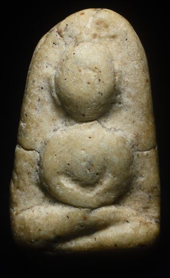 พระวัดพลับ พิมพ์ตุ๊กตา เนื้อนวลๆ สภาพสวยครับ