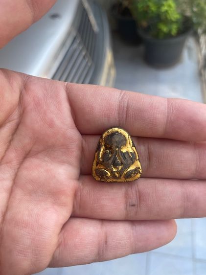 พระปิดตาวัดกำแพงชลบุรีเนื้อกะลา รูปที่ 5