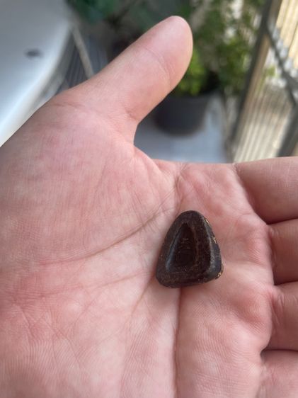 พระปิดตาวัดกำแพงชลบุรีเนื้อกะลา รูปที่ 11