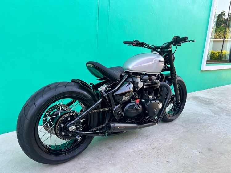 Triumph Bonneville Bobber 2017 วิ่ง7,000 โล รูปที่ 3