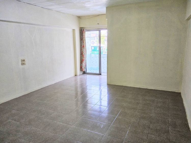 ขายคอนโด บ้านสวนรัชธานี แจ้งวัฒนะ 6 ตึก1 ชั้น 2  ทำเลทอง ใกล้รถไฟฟ้า 