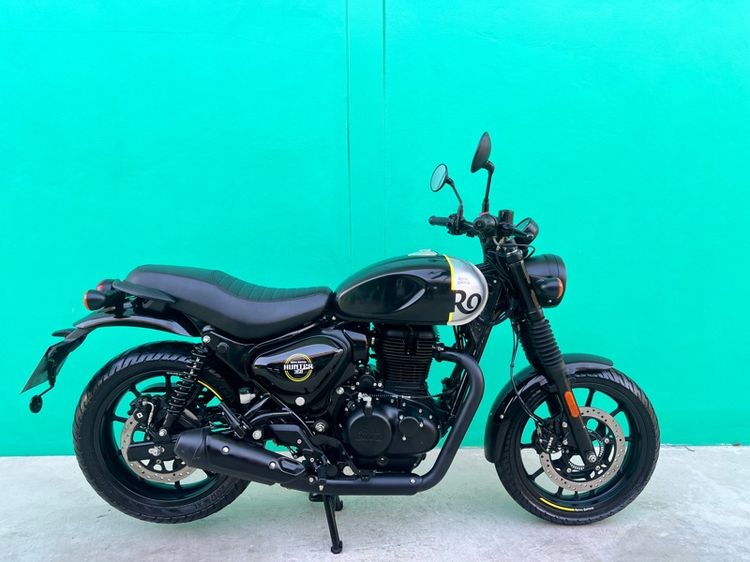 รุ่นอื่นๆ 2023 Royal enfield Hunter 350 ปี22จด23 สีดำ เทา วิ่ง4,000โล  รถมือเดียว 