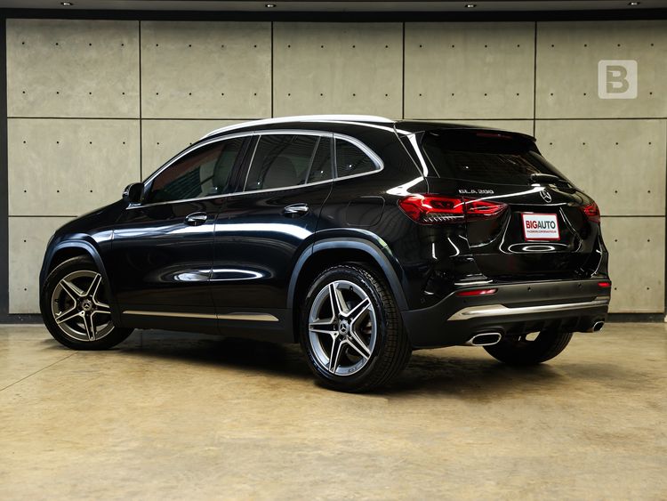 Mercedes-Benz GLA-Class 2022 GLA200 Utility-car เบนซิน ไม่ติดแก๊ส เกียร์อัตโนมัติ ดำ รูปที่ 3