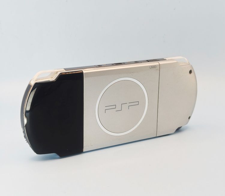 เครื่องเล่นเกมพกพา SONY  รูปที่ 4