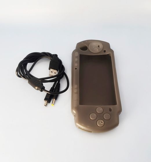 เครื่องเล่นเกมพกพา SONY  รูปที่ 2