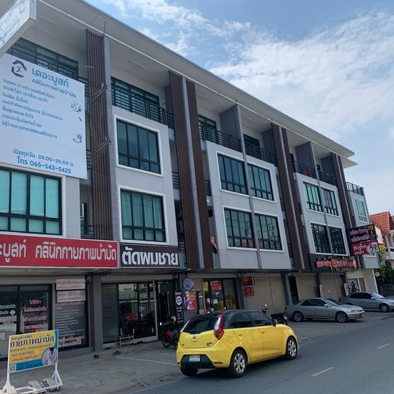 อาคารพาณิชย์ สวนผัก 32