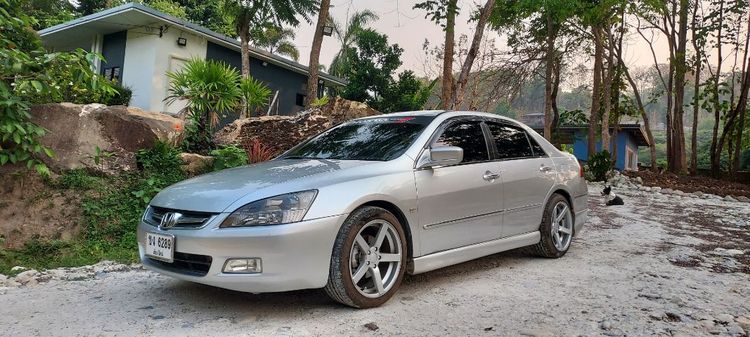 รถ Honda Accord 2.4 E i-VTEC สี บรอนซ์เงิน