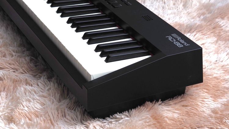 ขายเปียโน Roland RD-88 มีตําหนิ รูปที่ 5