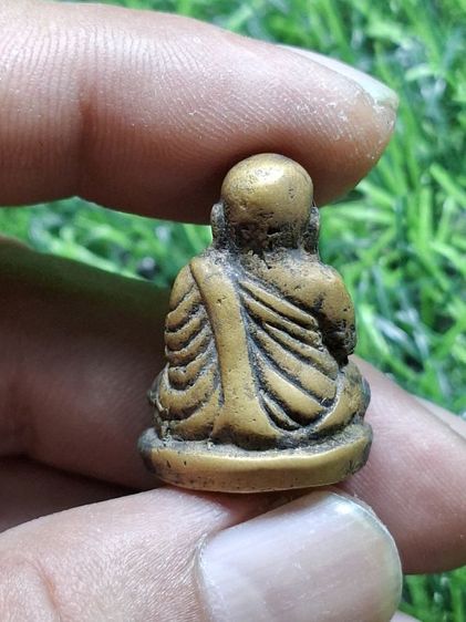 ซอกตาลึกมากๆ ก้นช่อชนวนชัดเจน หลวงพ่อเงินหล่อเก่า เนื้อสวย รูปที่ 3