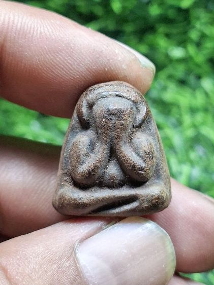 เนื้อผงคลุกรักเก่า สวยคม ไม่ทราบที่