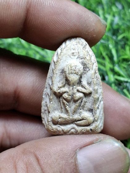 (ปิดแล้วครับ)ส่วนตัวดูแท้ พระปิดตาเนื้อผงเก่า ไม่ทราบที่