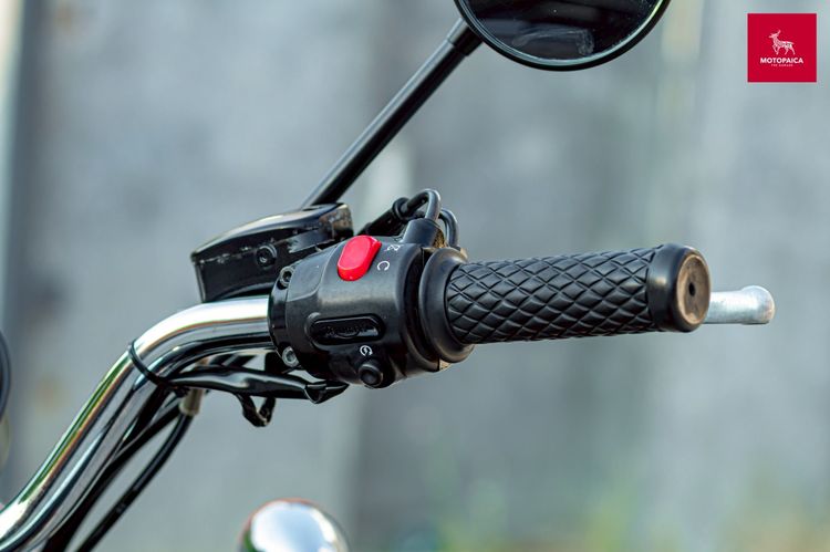 Triumph Bonneville T100 Black ปี2015 วิ่ง19,000Km. ท่อฟูล Norman รูปที่ 11