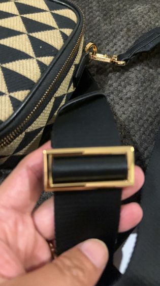 กระเป๋า Prada มือสอง รูปที่ 7