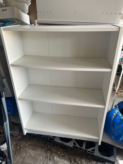 ตู้ชั้นวางของสีขาว งานIKEA