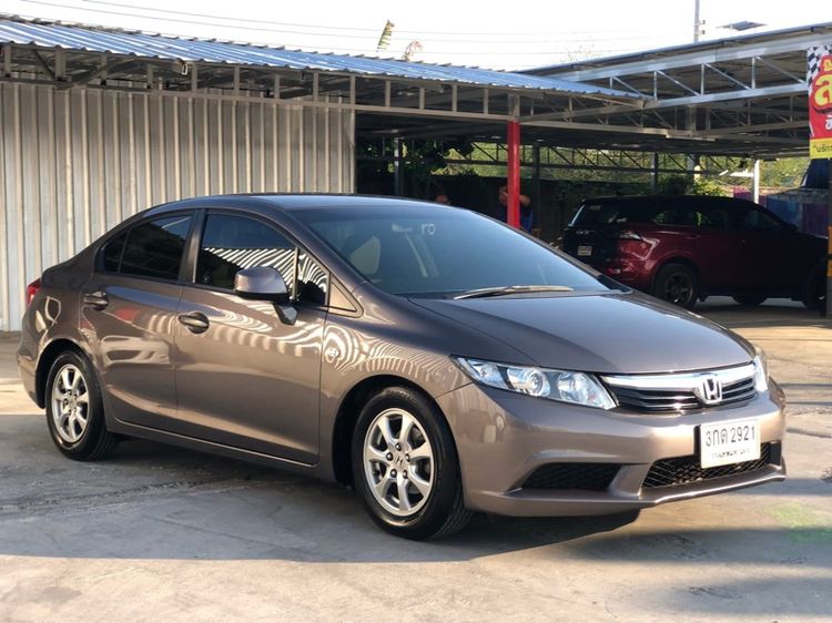 รถ Honda Civic 1.8 E i-VTEC สี น้ำตาล